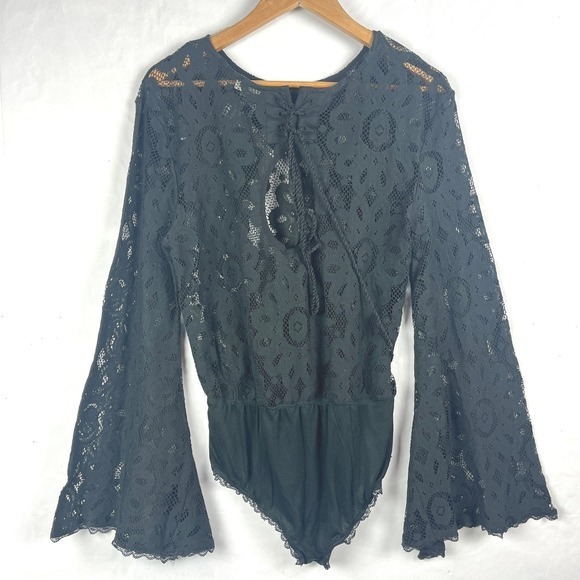 Free People Better With Time Black Lace Bell Sleeve Bodysuit Top Medium - Picture 4 of 7